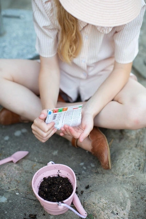 Silikonowe Wiaderko z łopatką Scrunch - Pudrowy Róż