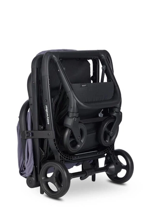 Easywalker Miley² Kompaktowy wózek spacerowy z torbą transportową Berry Purple