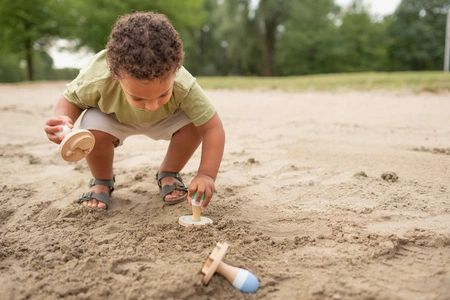 BS Toys, Zestaw drewnianych stempli na piachu