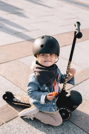 SCOOTANDRIDE Highwaykick 2 Lifestyle Hulajnoga trójkołowa balansowa z zamykanym schowkiem 2+ Leopard