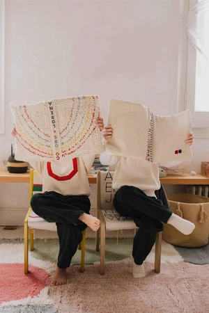 Książeczka sensoryczna Bauhaus, Lorena Canals