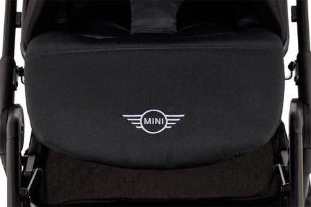 MINI by Easywalker Buggy TURN Kompaktowy wózek spacerowy z obrotowym siedziskiem 360° Oxford Black (z osłoną przeciwdeszczową w zestawie)