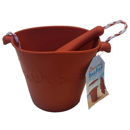 Składane wiaderko do wody i piasku Scrunch Bucket - Rust