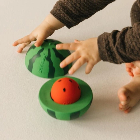 Oli & Carol Gryzak Układanka z Piłką Grzechotką Arbuz