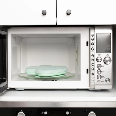 Pokrywka do silikonowego talerzyka We Might Be Tiny - Miś