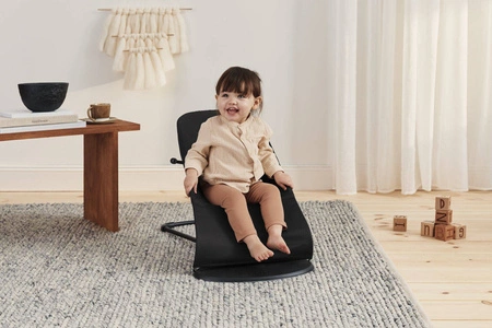 BABYBJORN - leżaczek BALANCE SOFT COTTON - Czarny / Ciemny Szary