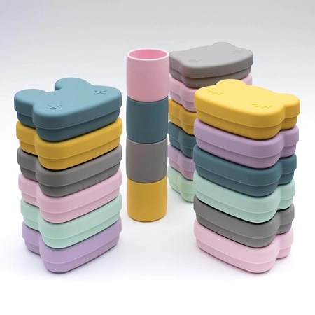 Zamykany silikonowy pojemnik Kotek We Might Be Tiny - Yellow