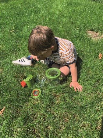 Navir, Dwukomorowy pojemnik do obserwacji 2 x lupa