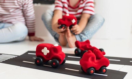 Rubbabu Karetka sensoryczna czerwona (uzupełnienie asortymentu A – indeks 20318)