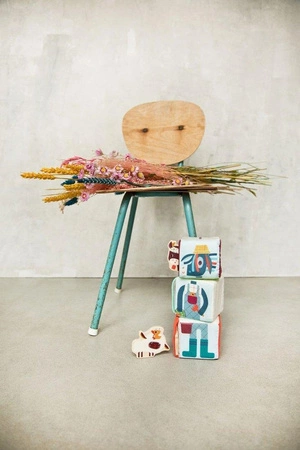 LILLIPUTIENS Zestaw 3 kostek aktywizujących wielofunkcyjnych z ukrytymi elementami Farma 18 m+