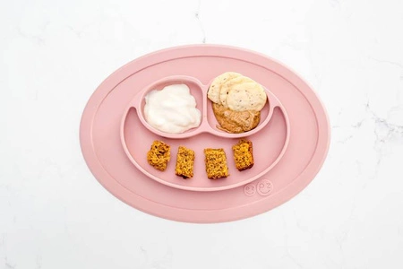 EZPZ Silikonowy talerzyk z podkładką mały 2w1 Mini Mat + pokrywka GRATIS pastelowy róż