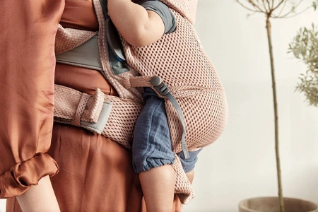 BABYBJORN MOVE 3D Mesh - nosidełko, Zgaszony Róż