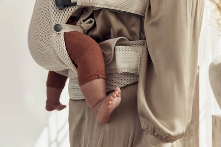 BABYBJORN - nosidełko Harmony 3D Mesh, Kremowy