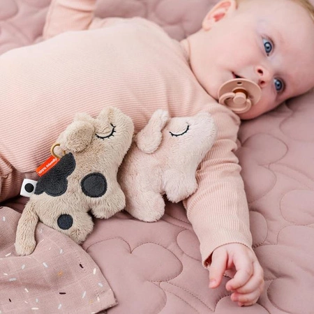 Done by Deer Grzechotka Sensoryczna Świnka Pigee Powder