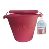 Składane wiaderko do wody i piasku Scrunch Bucket - Wiśniowy