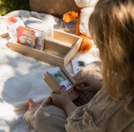 WiemTo Pudełko i 1 Zestaw Kart. Zestaw Startowy dla dzieci 4+