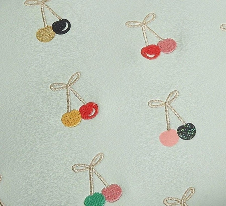 Piórnik podwójny, Zabawne Wisienki, Jeune Premier