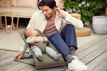 BABYBJORN - leżaczek BLISS Woven, Petal Quilt, Ciemny Zielony