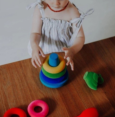 Rubbabu Układanka edukacyjno-sensoryczna piramida z kaczuszką