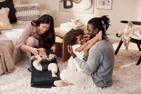 BABYBJORN - leżaczek BLISS MESH - Czarny + Zabawka Googly Eyes Black and White