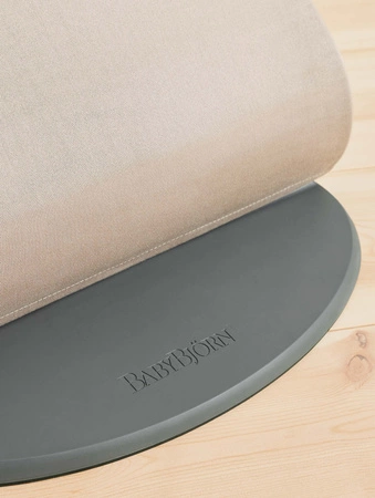 BABYBJORN - leżaczek BLISS Woven, Piaskowoszary + Zabawka Googly Eyes Pastels