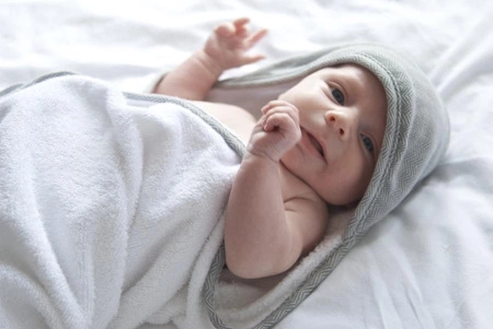 Juddlies Bambusowy Ręcznik z Kapturem Grey