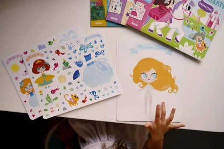 Auzou Naklejki z planszami do wyklejania Księżniczki 3+ 80148