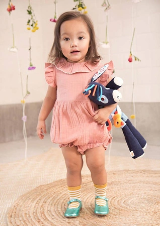 LILLIPUTIENS Przytulanka aktywizująca wielofunkcyjna Osiołek Ignace 9 m+