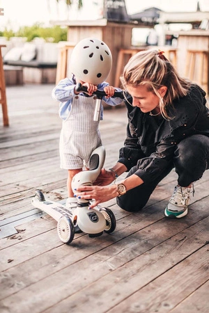 Zestaw Kask + SCOOTANDRIDE Highwaykick 1 2w1 Jeździk i hulajnoga 1-5 lat ASH