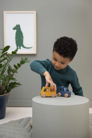 Drewniany zestaw samochodów ze zwierzętami