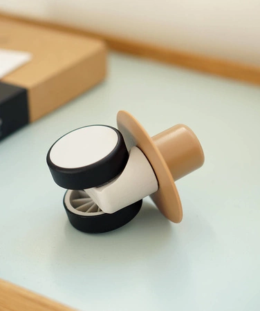 MODU - cztery obrotowe koła, karmelowe