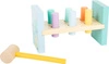 Drewniana pastelowa przebijanka z młoteczkiem 11723-Small Foot, zabawki motoryczne
