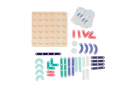 BS Toys, drewniana tablica manipulacyjna z płytkami Geoplank