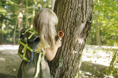 Zielony plecak małego odkrywcy z wyposażeniem Discover 12336 Small Foot