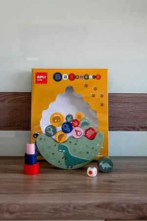 Gra zręcznościowa Apli Kids - Balansujące dinozaury