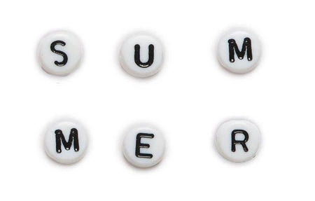 Zestaw do tworzenia biżuterii Koraliki z literkami 6+, Janod