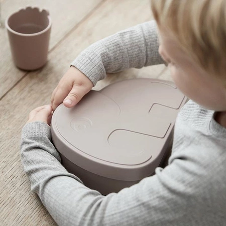 Done by Deer Pudełko Lunchbox Kiddish Elphee Sand