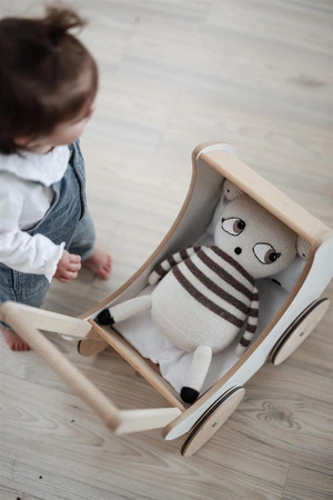 Lalka Side-Eye-Sophie ooh noo