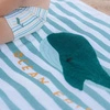 Little Dutch Ręcznik plażowy Seashells and Stripes Surf Blue