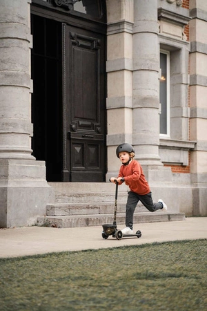 SCOOTANDRIDE Highwaykick 2 Lifestyle Hulajnoga trójkołowa balansowa z zamykanym schowkiem 2+ Black & Gold EDYCJA LIMITOWANA