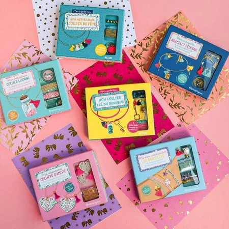 Auzou Zestaw 4 bransoletek z zawieszkami 99816